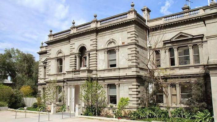 成人學法文, 法語課程