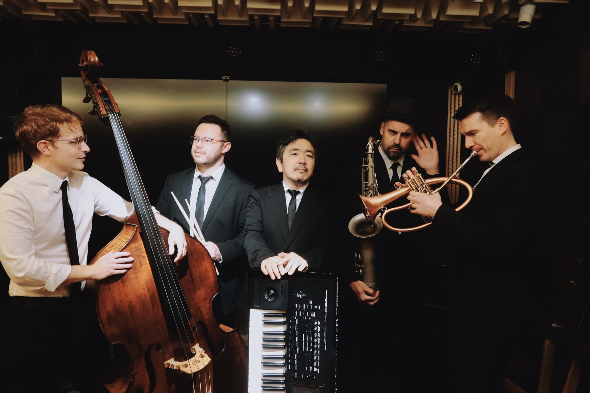 The Kowloon Swing Outfit